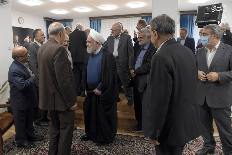 در جلسات ستاد انتخاباتی حسن روحانی چه میگذرد؟ / رونمایی از پروژه آمدنیوز 2 در تهران! 3