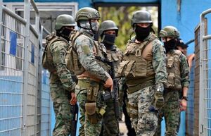 ۳۰ زندانبان در اکوادور گروگان گرفته شدند