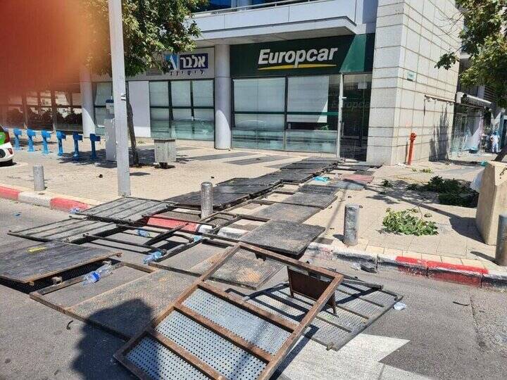 سرکوب شدید پناهجویان اریترهای در تلآویو/ ۱۲نیروی پلیس زخمی شدند