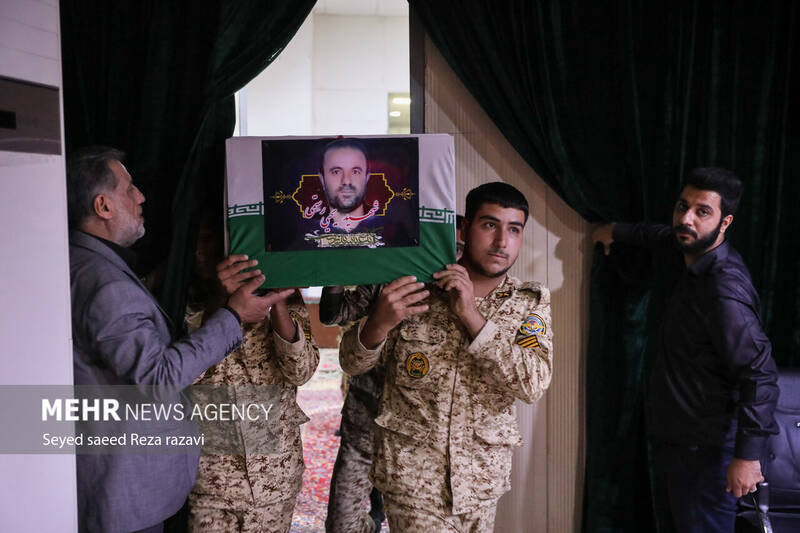 مراسم وداع با پیکر مطهر جهادگر شهید یحیی رستمی بعدازظهر امروز دوشنبه ۱۳ شهریور ماه ۱۴۰۲ با حضور خانواده شهید و مردم در معراج شهدای تهران برگزار شد