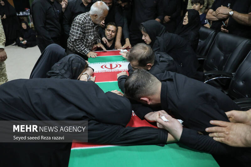 مراسم وداع با پیکر مطهر جهادگر شهید یحیی رستمی بعدازظهر امروز دوشنبه ۱۳ شهریور ماه ۱۴۰۲ با حضور خانواده شهید و مردم در معراج شهدای تهران برگزار شد