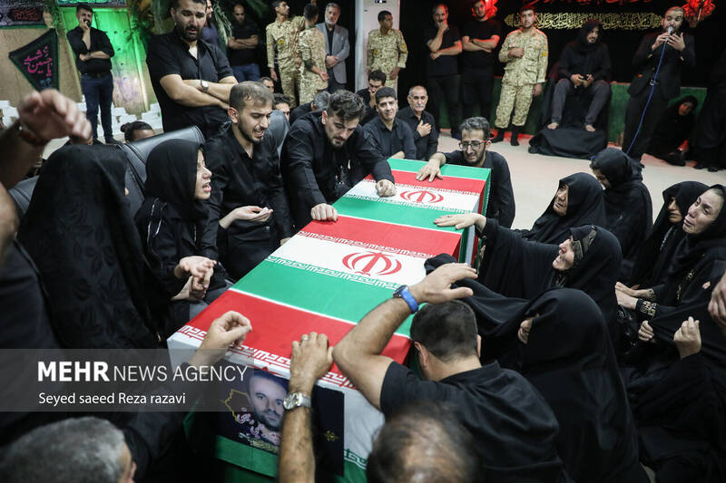 مراسم وداع با پیکر مطهر جهادگر شهید یحیی رستمی بعدازظهر امروز دوشنبه ۱۳ شهریور ماه ۱۴۰۲ با حضور خانواده شهید و مردم در معراج شهدای تهران برگزار شد