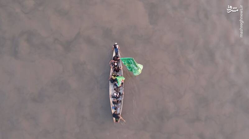 استقبال از زوار حسینی با قایق +عکس