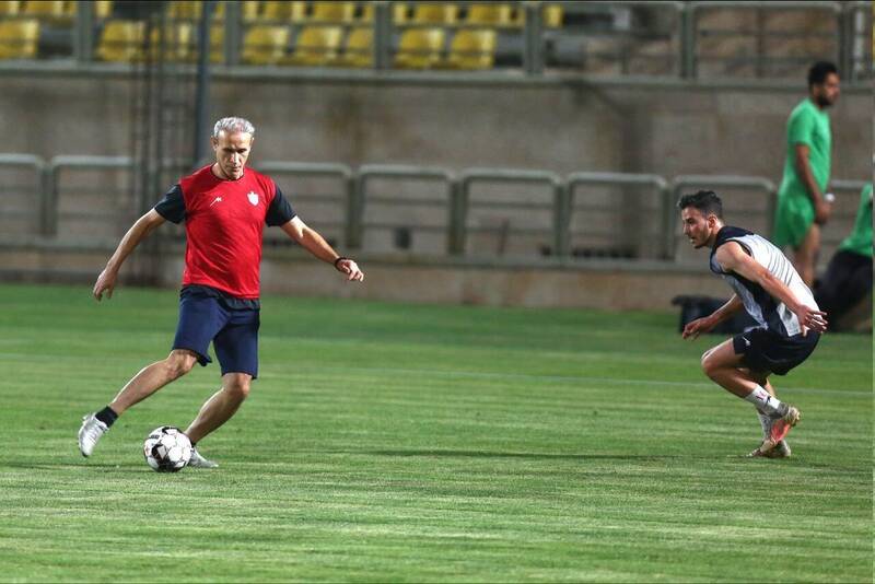 گلمحمدی در تمرین پرسپولیس پا به توپ شد +عکس