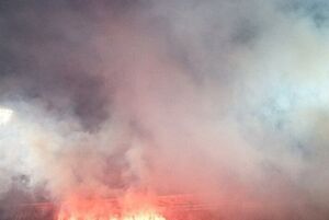 آتش کشیدن ورزشگاه در دربی سری C ایتالیا