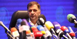 بانیان اتفاقات استراماچونی و شفر، الان ناجی استقلال شدهاند!/ قربان زاده گفت با لودر از رویت رد می شوم!