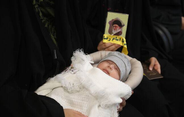 حاشیههایی از مراسم عزاداری در محضر رهبر انقلاب