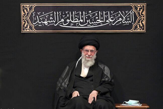 حاشیههایی از مراسم عزاداری در محضر رهبر انقلاب