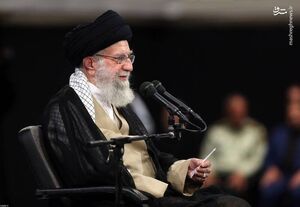 جمعی از معلمان با رهبر انقلاب دیدار میکنند