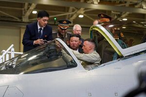 بازدید "کیم جونگ اون" از کارخانه تولید جنگنده‌های روسی
