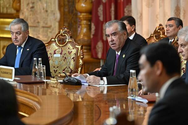 امضای ۵ سند همکاری در نشست سران آسیای مرکزی +عکس