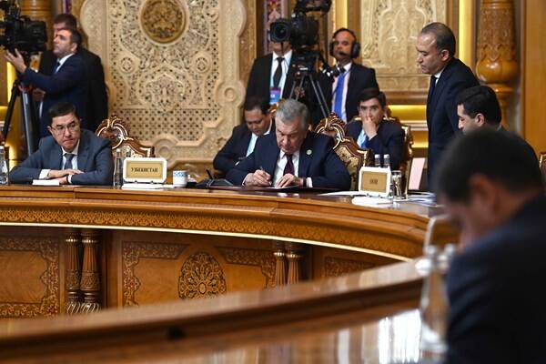 امضای ۵ سند همکاری در نشست سران آسیای مرکزی +عکس