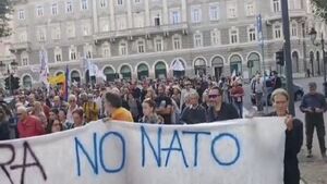 تظاهرات در انگلیس علیه ارسال تسلیحات به اوکراین