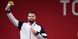 مدال برنز علی داودی در دوضرب جهان / اولین مدال بزرگسالان جهان برای فوق سنگین ایران