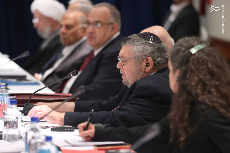 عکس/ نشست رئیسی با رهبران ادیان الهی