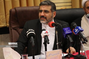 وزیر ارشاد: تولید کاغذ یارانه ای داخلی به 80 هزار تن رسیده است