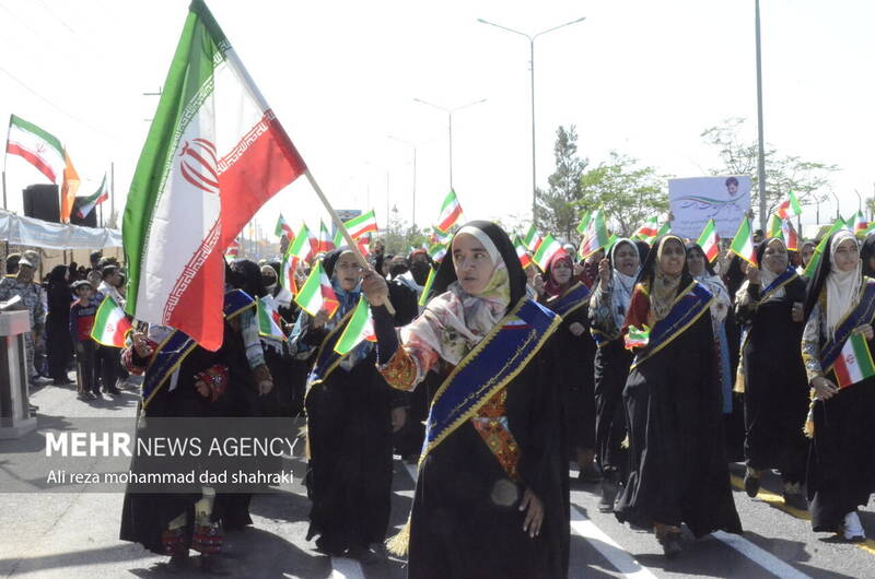 مراسم رژه نیروهای مسلح در استان سیستان و بلوچستان