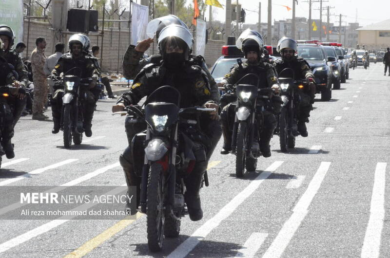 مراسم رژه نیروهای مسلح در استان سیستان و بلوچستان