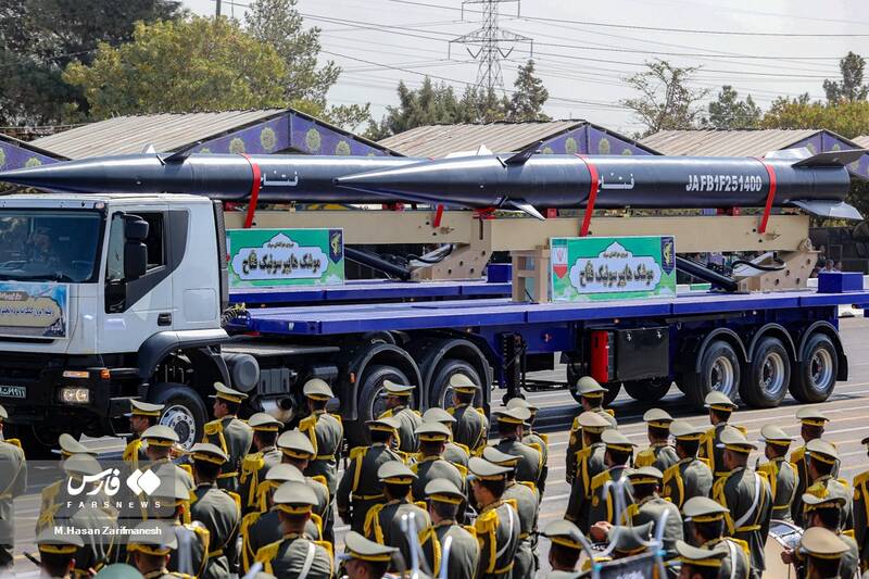 از حضور«پاوه» و «فتاح» تا پرتابگر جدید سوم خرداد و زیرسطحی «نذیر» سپاه +عکس و فیلم