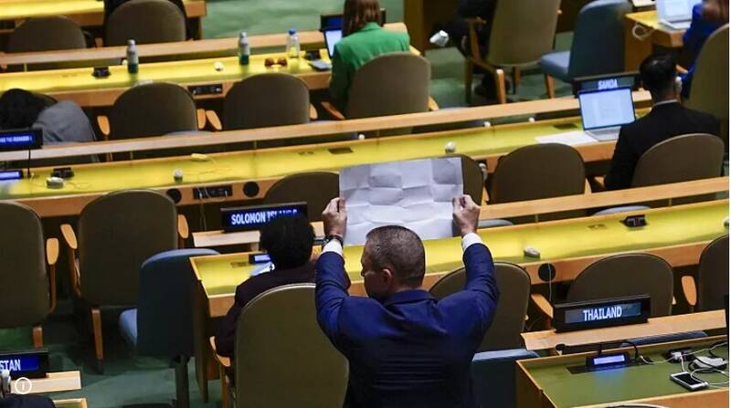 نقاشیها و بلوفهای ناتمام نتانیاهو در سازمان ملل