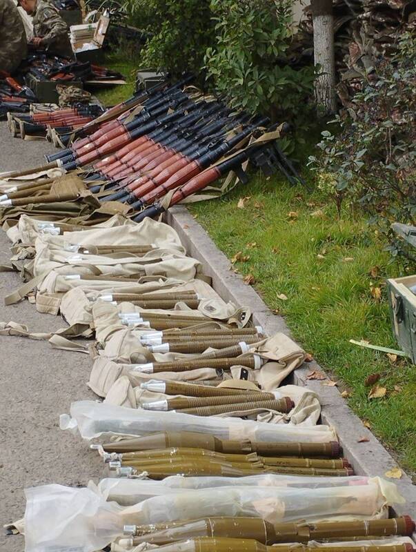 باکو این سلاحها را مصادره کرد/عکس