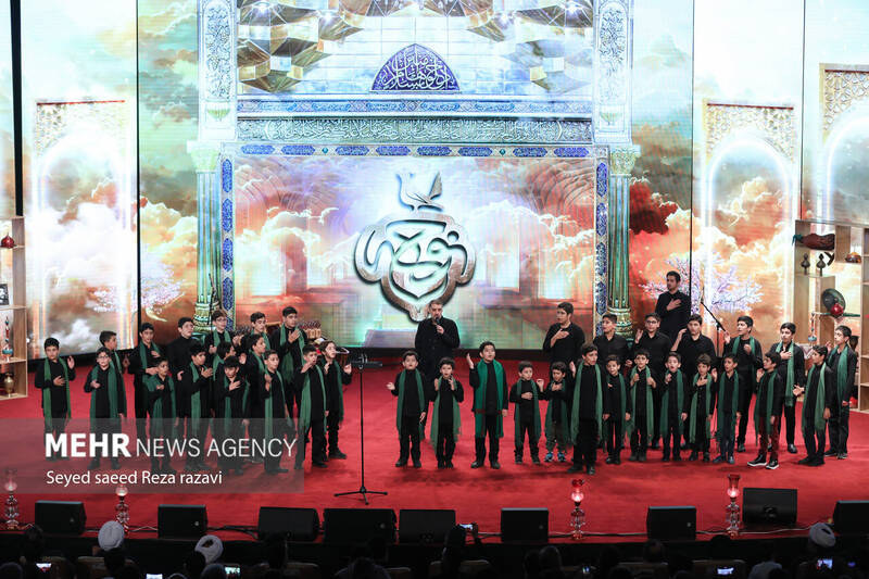 آئین اختتامیه نخستین کنگره ملی نوحهها و نغمههای عاشورایی بعدازظهر امروز یکشنبه ۲ مهر ماه ۱۴۰۲ با حضور حجت الاسلام محمد قمی رئیس سازمان تبلیغات اسلامی در سالن همایشهای برج میلاد و با معرفی برگزیدگان برگزار شد