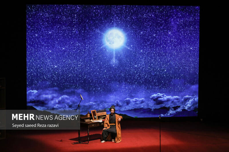 آئین اختتامیه نخستین کنگره ملی نوحهها و نغمههای عاشورایی بعدازظهر امروز یکشنبه ۲ مهر ماه ۱۴۰۲ با حضور حجت الاسلام محمد قمی رئیس سازمان تبلیغات اسلامی در سالن همایشهای برج میلاد و با معرفی برگزیدگان برگزار شد