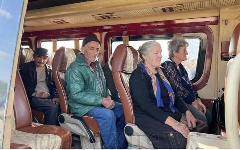 از جشن پیروزی در جمهوری آذربایجان تا ورود آوارگان ساکن قره باغ به ارمنستان