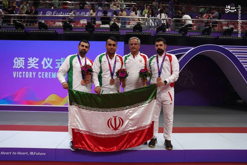 اهدای مدال برنز تاریخی به ملیپوشان تنیس روی میز +عکس