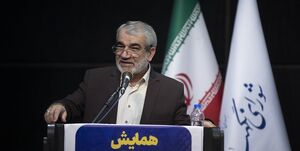 کدخدایی: نظریه «مردمسالاری دینی» رهبر انقلاب باید تبیین شود