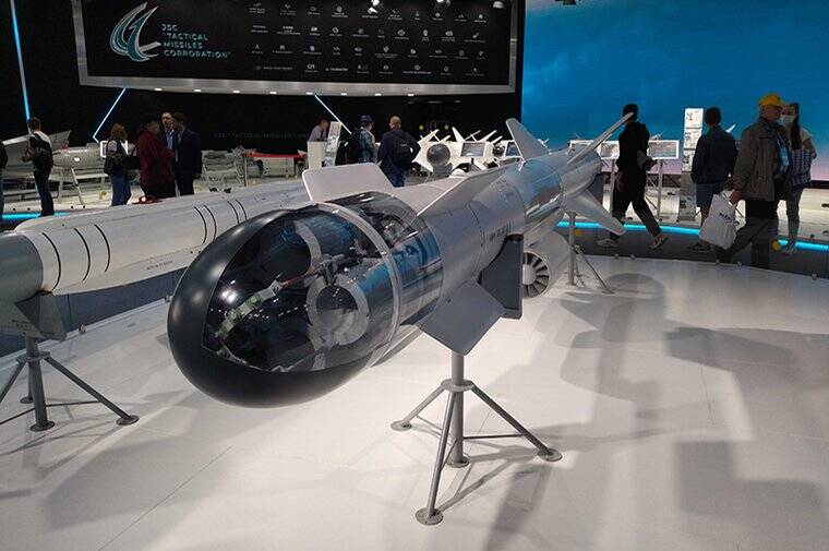 اصابت موشک روسی به قلب واحد پدافند زیرزمینی اوکراین+فیلم