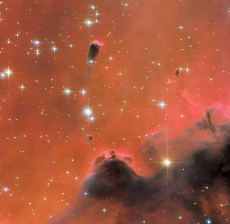 شکار یک سحابی نارنجی رنگ توسط هابل+عکس