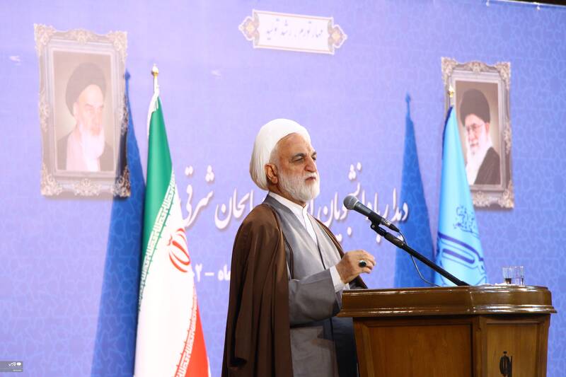 نشست قوه قضائیه با دانشجویان تبریزی