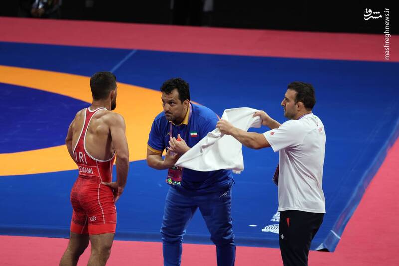 عکس / ضرب اولین طلای کشتی آزاد در هانگژو 7