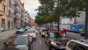 فیلم/ راهپیمایی خودرویی جمعی از مردم سوئد در حمایت از فلسطین