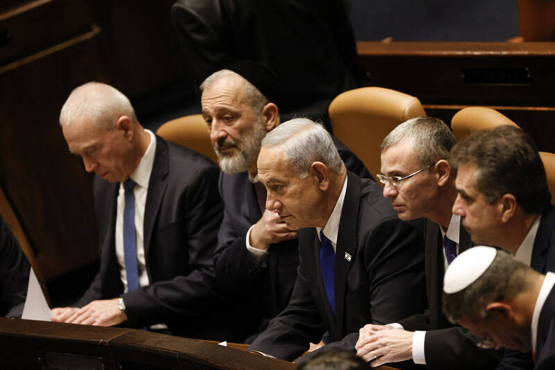 نتانیاهو: روزهای سختی پیش رو داریم