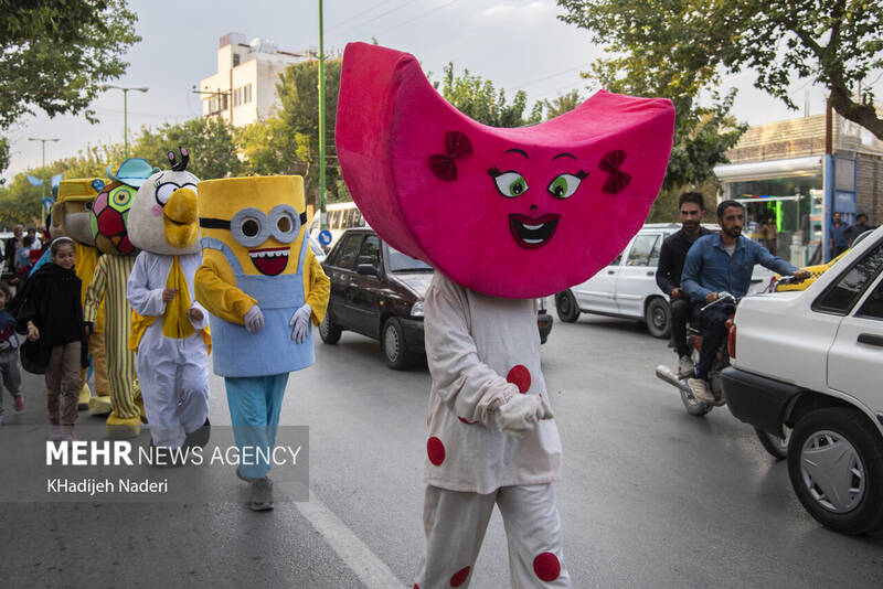 کاروان عروسک ها