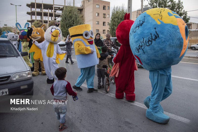 کاروان عروسک ها