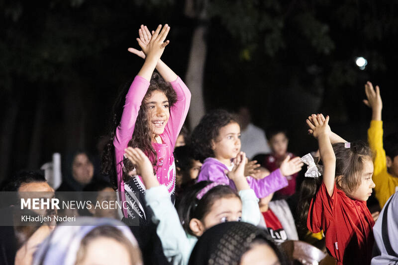 کاروان عروسک ها