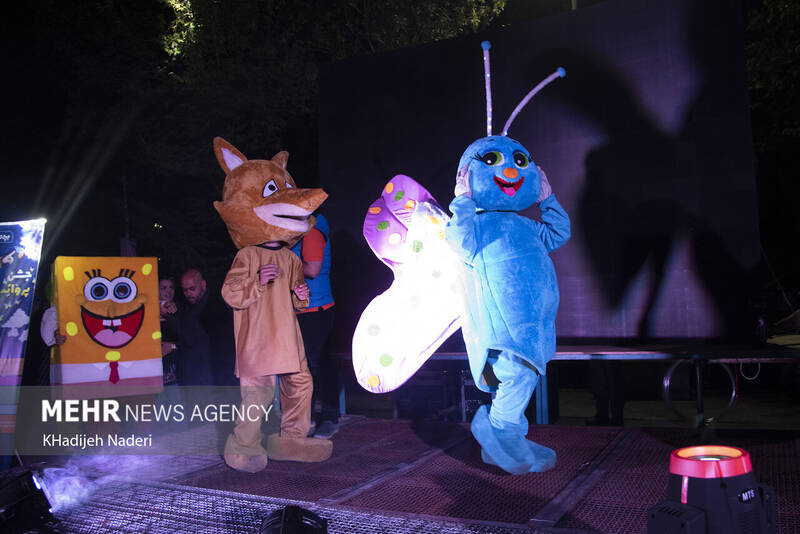 کاروان عروسک ها