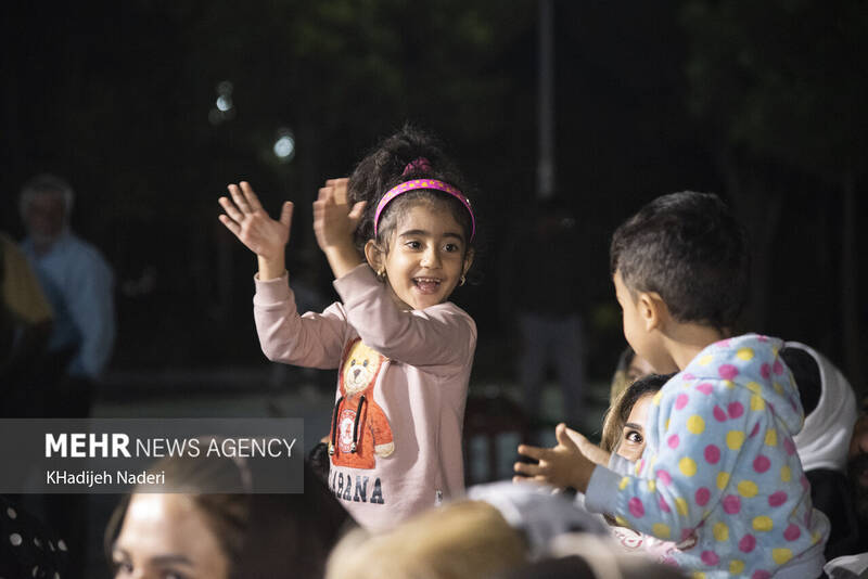 کاروان عروسک ها