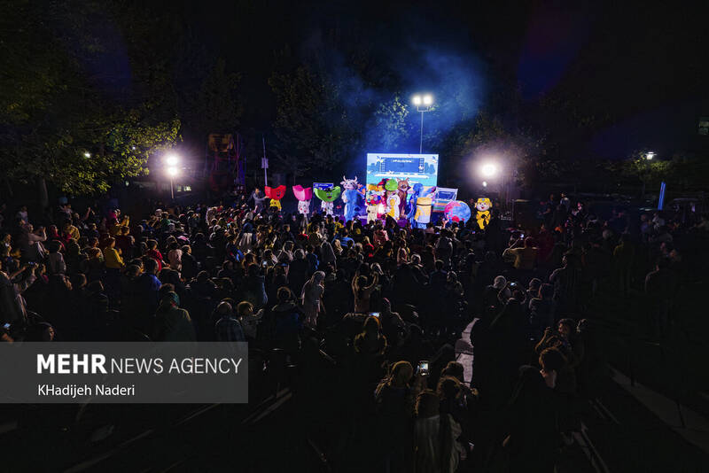 کاروان عروسک ها