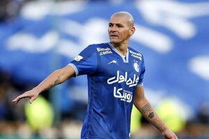 رقم بدهی استقلال به یک بازیکن خارجی رقم بدهی استقلال به یک بازیکن خارجی مشخص شد