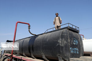 هیدروکربنهای صادراتی به نام بنزین در افغانستان توزیع می‌شود