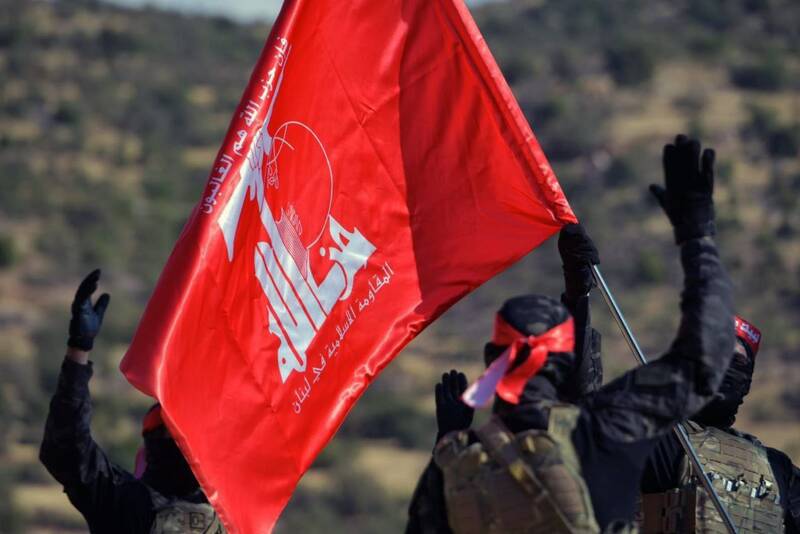 اشتباه رسانههای لبنانی درباره اهتزاز پرچم حزبالله