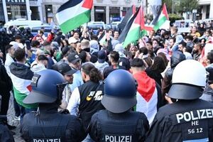 سرکوب تجمع حمایت کنندگان از فلسطین در آلمان