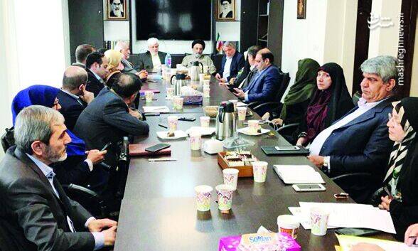 جبهه اصلاحات در آستانه انتخابات در چه وضعیتی قرار دارد؟ / مأموریت ویژه مصطفی تاجزاده در سازماندهی جدید اصلاحطلبان/ آشنایی با سرشاخههای رادیکالیسم در جناح چپ