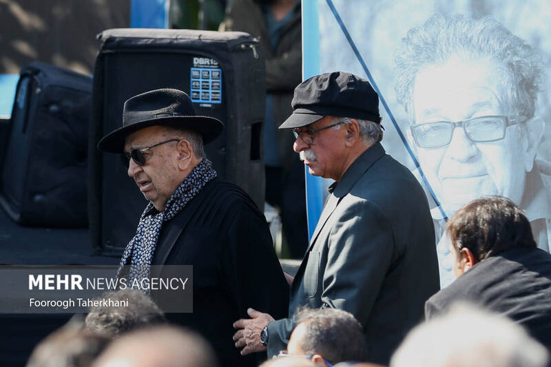 مراسم تشییع داریوش مهرجویی و همسرش + عکس و فیلم 6