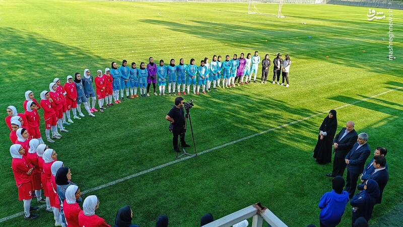 حضور وزیر ورزش در اردوی تیم ملی بانوان
