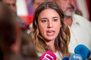 وزیر کابینه اسپانیا: باید نتانیاهو را متوقف کنیم